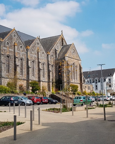 Place Saint-Pierre à Nivillac servicad